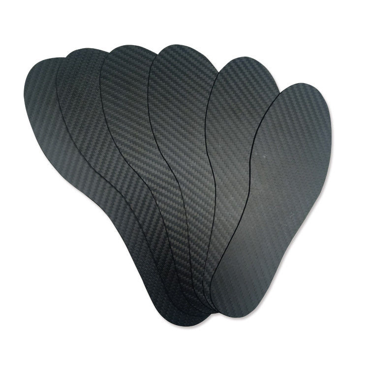Aanpassing van de werklaarzintersole 1,2 mm koolstofvezel thermosettende gietzintersole voor OEM ODM
