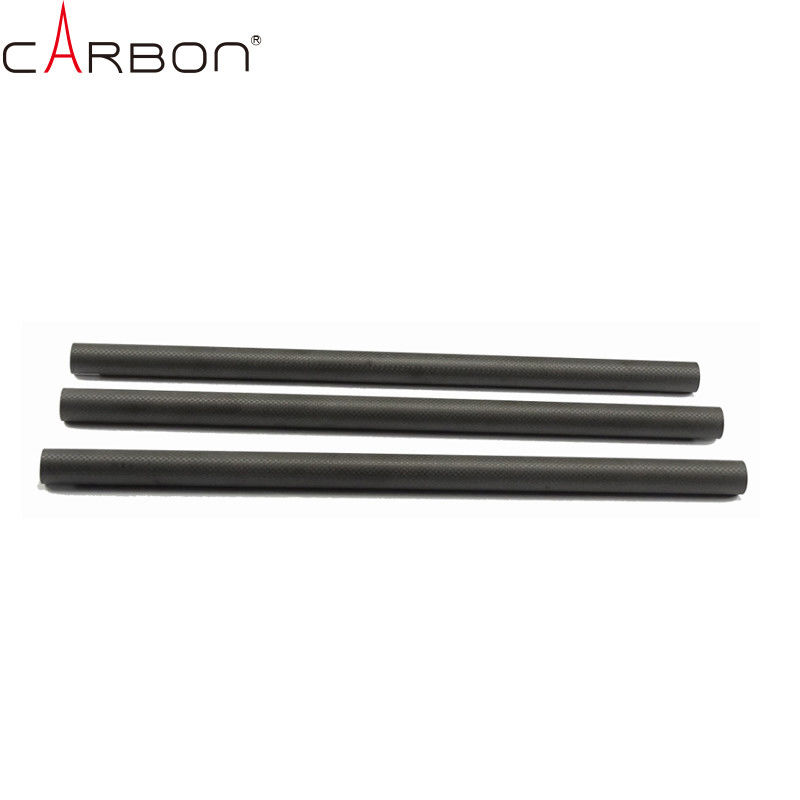 Carbon fiber 3K plain pipes voor scooters lage dichtheid N-gehalte % 0,3-0,6%